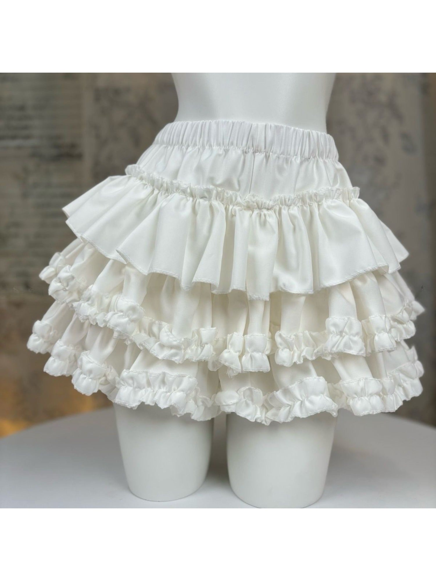 Cream White Ruffle Trim Balletcore Skirt | High Waist A-Line Tulle Pleated Skirt for Women, Cottagecore Puffy Layered Mini Skirt, Petite Flowy Going Out Outfit for Vacation Party